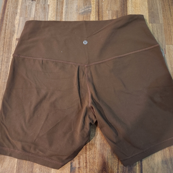 Lululemon Brown Women's Shorts - Picture 2 of 3